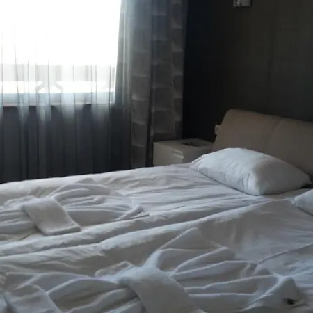 Hotel Studio Savina Im Regnum 5*