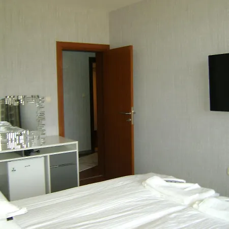 Hotel Studio Savina Im Regnum 5*
